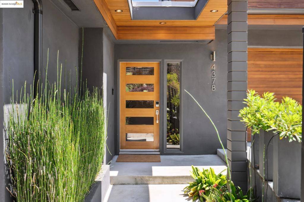Oakland, CA 94602,4378 Arcadia Ave