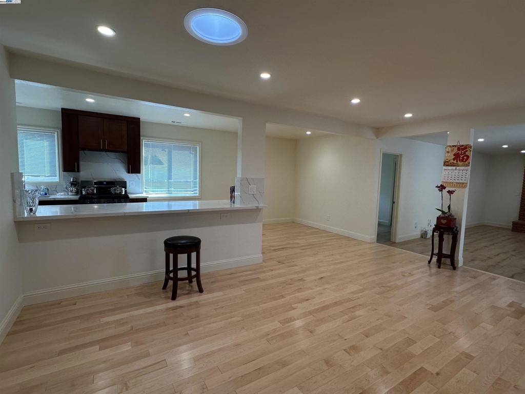 San Lorenzo, CA 94580,1631 Via Ventana