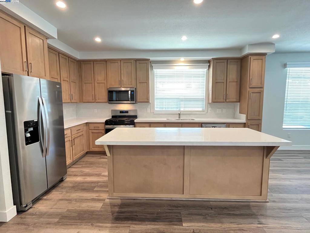 Hayward, CA 94544,28882 Miranda St.