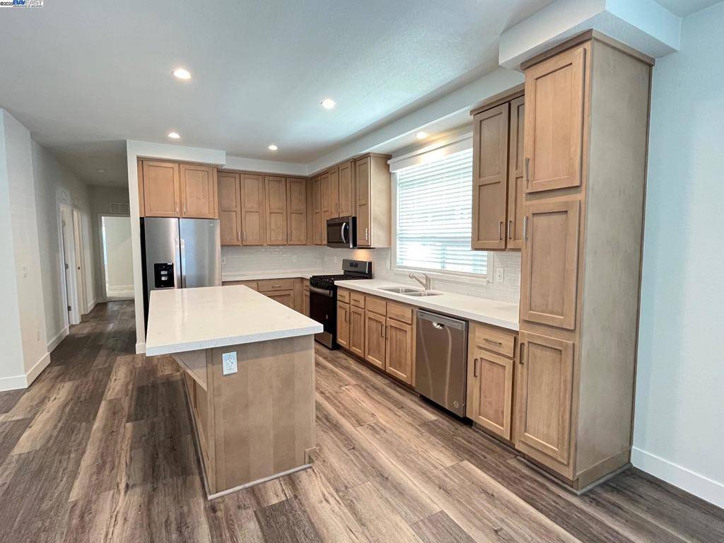 Hayward, CA 94544,28882 Miranda St.