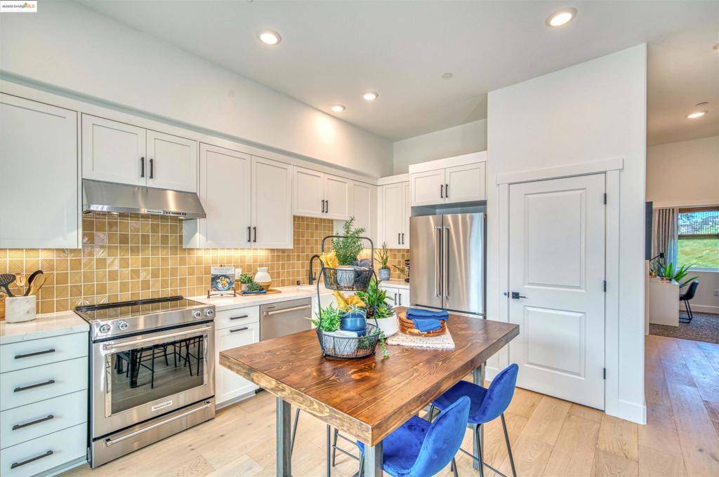 Hayward, CA 94544,28973 Parkwood Lane #94