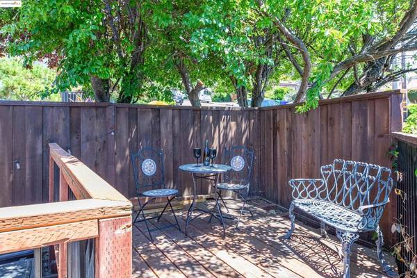 Hayward, CA 94541,3474 Bridle Dr