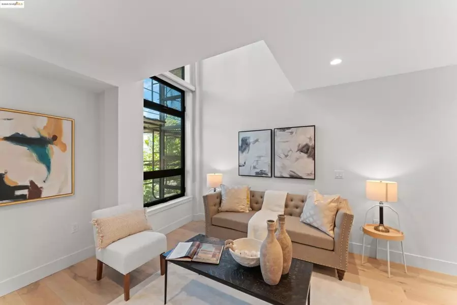 2747 San Pablo Avenue #217, Berkeley, CA 94702
