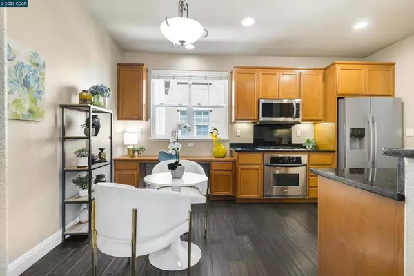 Martinez, CA 94553,1121 Haven Street