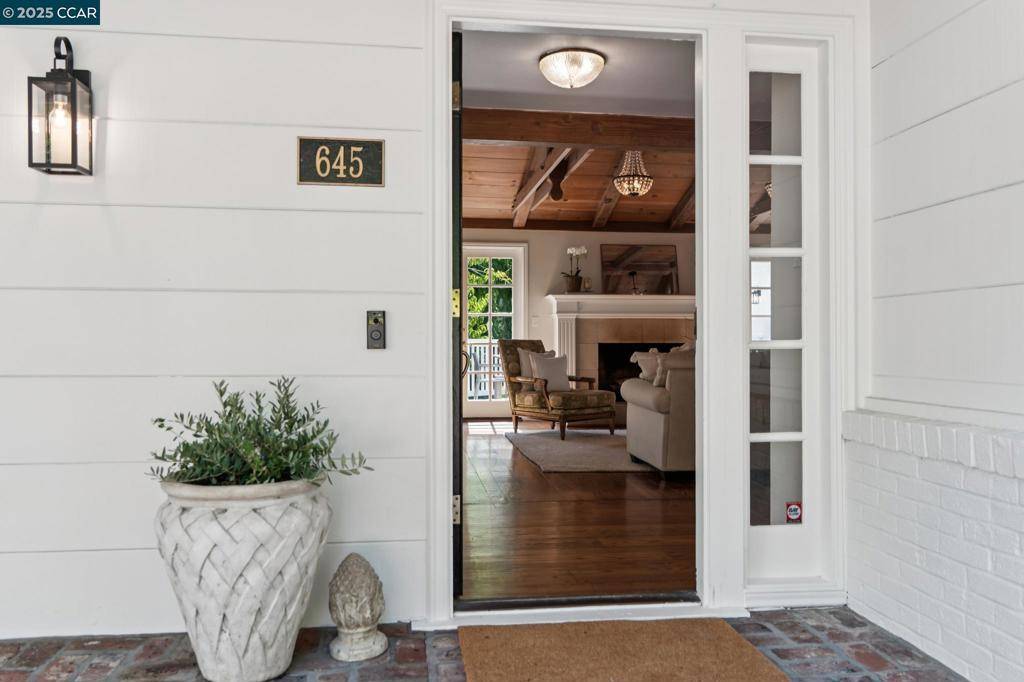 Lafayette, CA 94549,645 Los Palos Dr