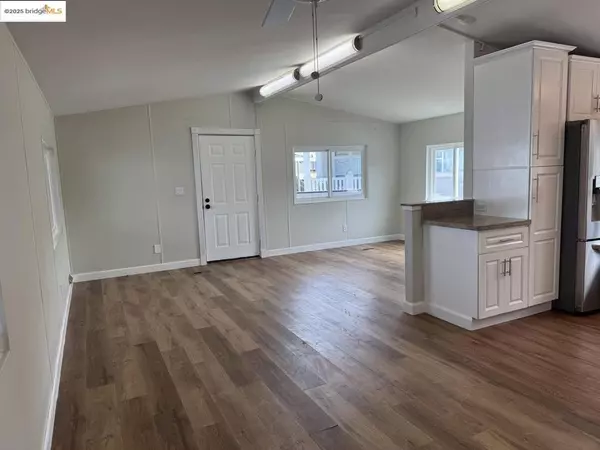 Santa Cruz, CA 95062,1555 Merrill ST
