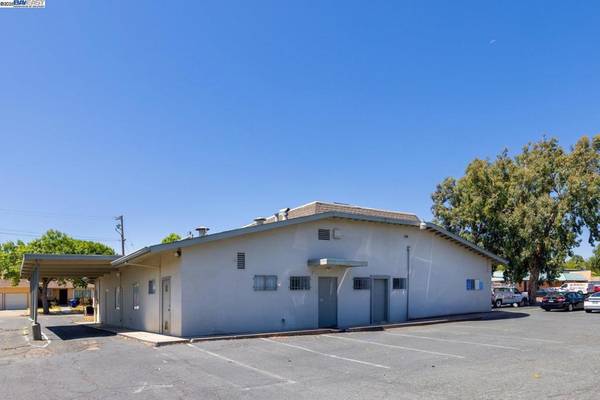 Pittsburg, CA 94565,4015 Railroad Avenue