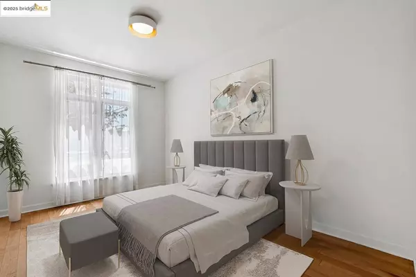 Oakland, CA 94607,423 7th Street #115
