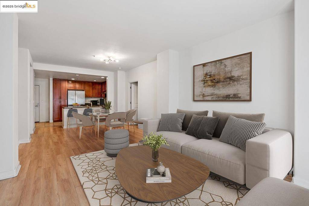 Oakland, CA 94607,423 7th Street #115