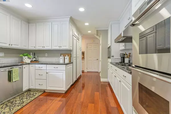 Danville, CA 94526,736 Tunbridge Rd