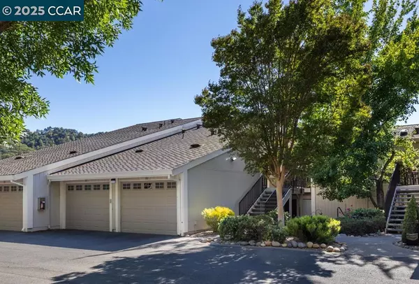 Walnut Creek, CA 94595,3520 Rossmoor Parkway #3