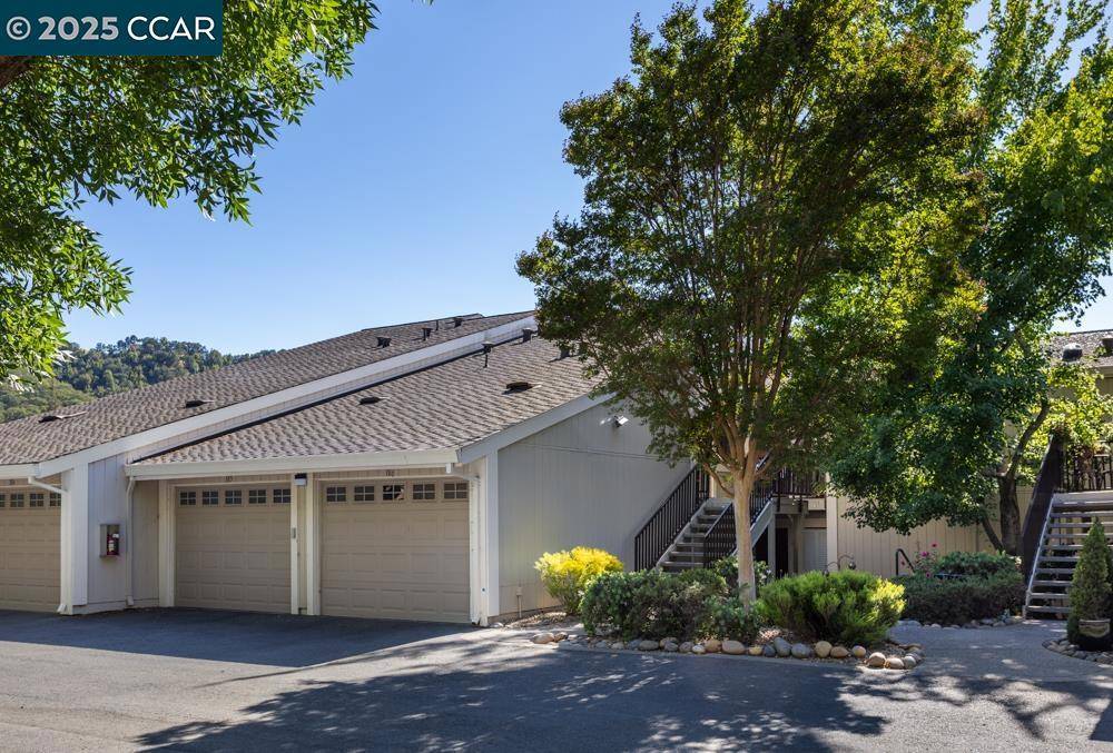 Walnut Creek, CA 94595,3520 Rossmoor Parkway #3