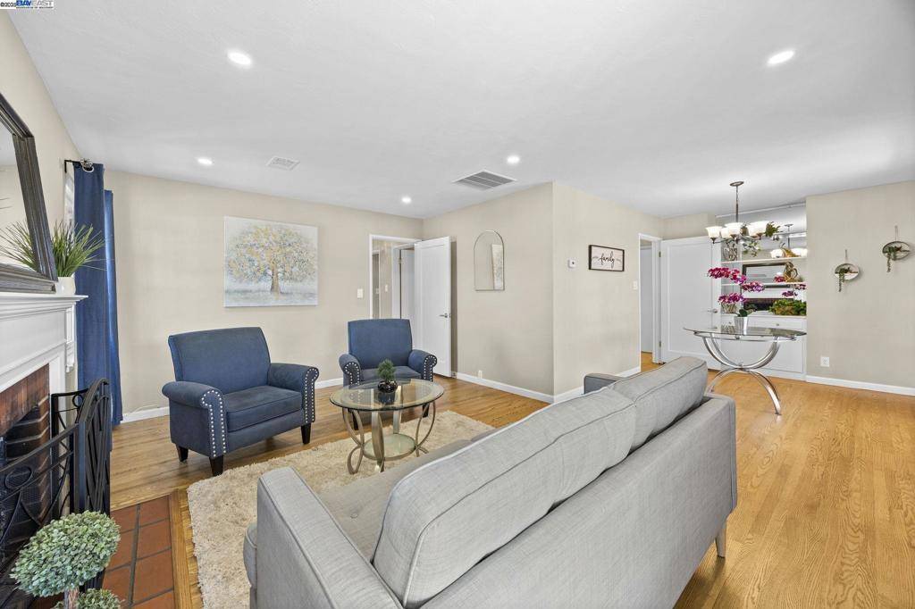 San Leandro, CA 94579,595 Beatrice St