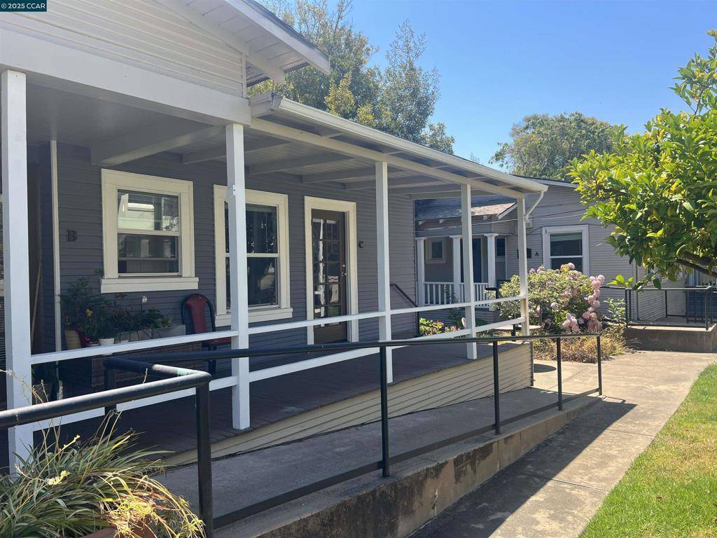 Oakland, CA 94606,2361 E 29Th St
