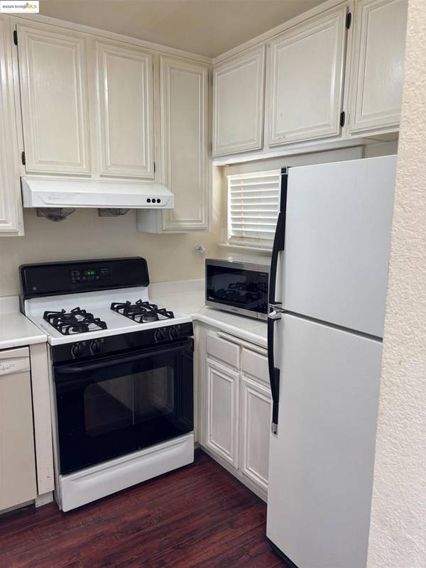 Martinez, CA 94553,388 Mill Rd