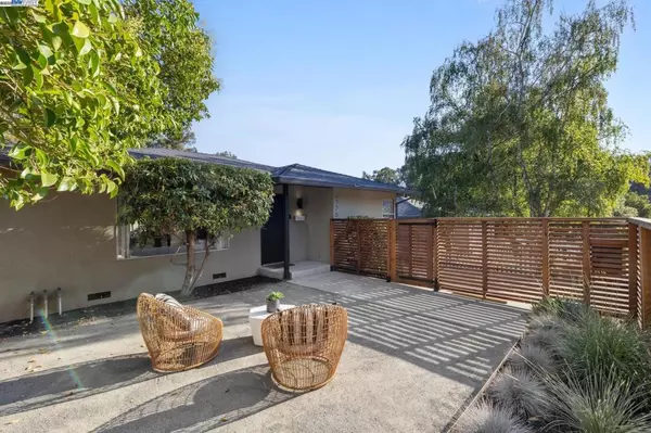 2775 Hansen Rd, Hayward, CA 94541