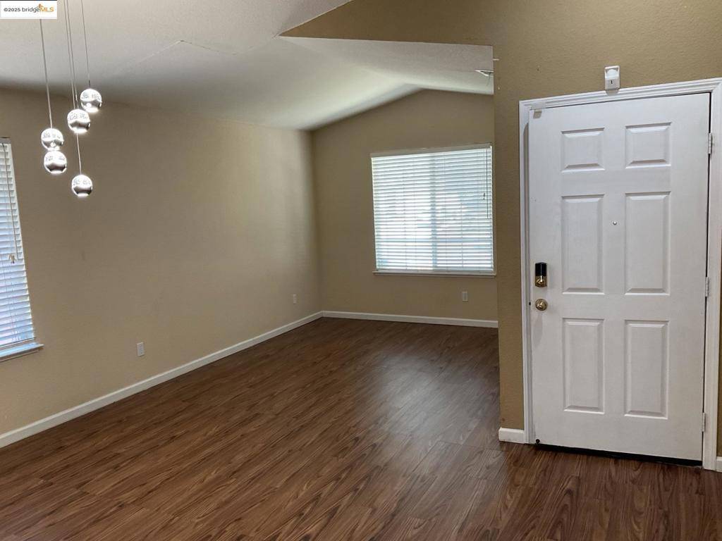 Antioch, CA 94531-8823,5196 Tehachapi Court