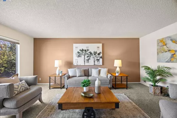 Hayward, CA 94541-3501,3235 Jamie Way