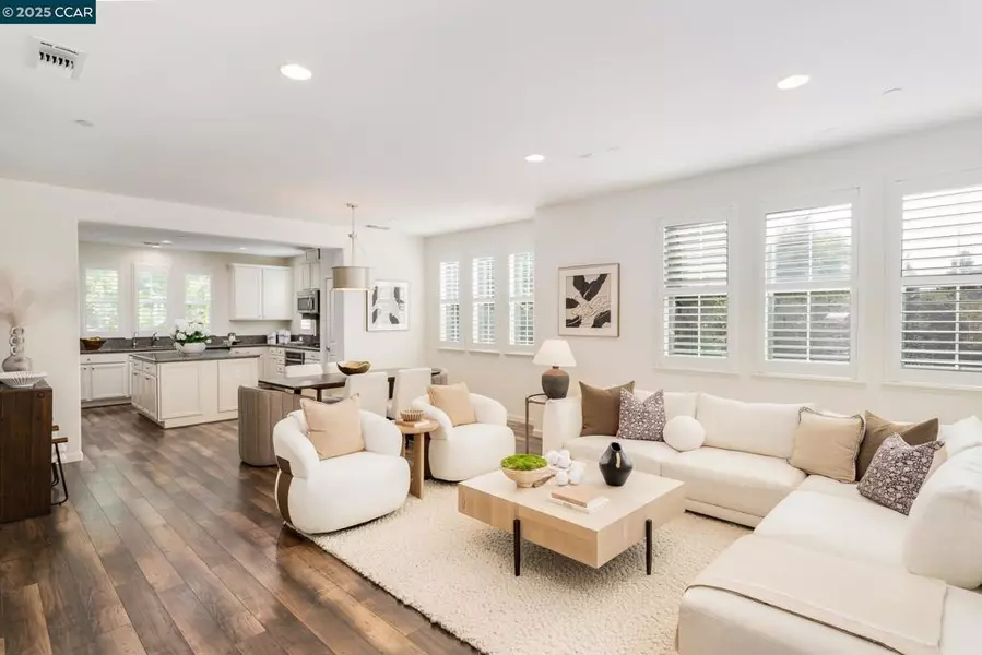 6610 S Mariposa Ln, Dublin, CA 94568