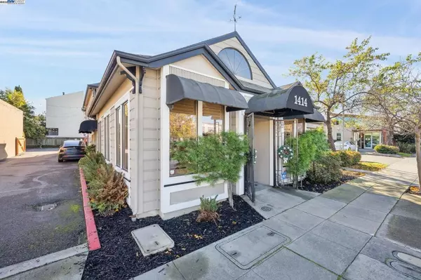 Alameda, CA 94501,1414 Everett St