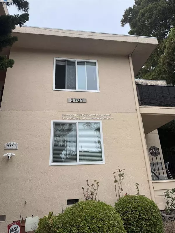 3701 Park Boulevard Way, Oakland, CA 94610