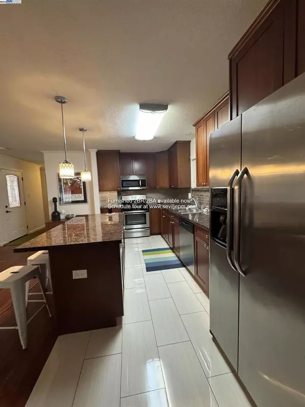 Oakland, CA 94610,3701 Park Boulevard Way