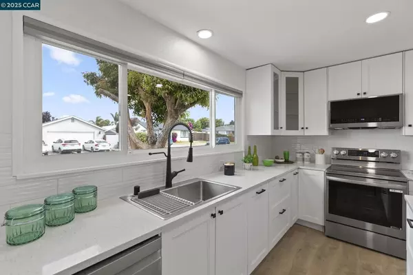 San Leandro, CA 94577,13608 Doolittle