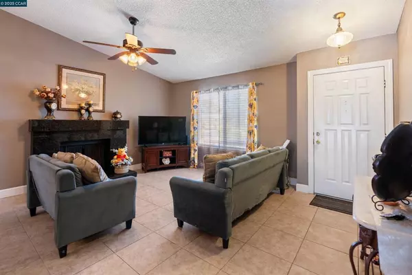 Oakley, CA 94561,5083 Fernwood Ct