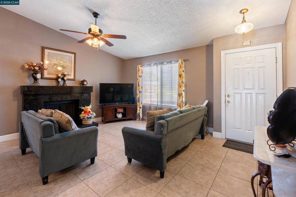 Oakley, CA 94561,5083 Fernwood Ct