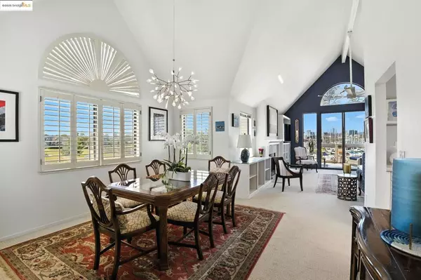 Alameda, CA 94501,23 Redondo Court