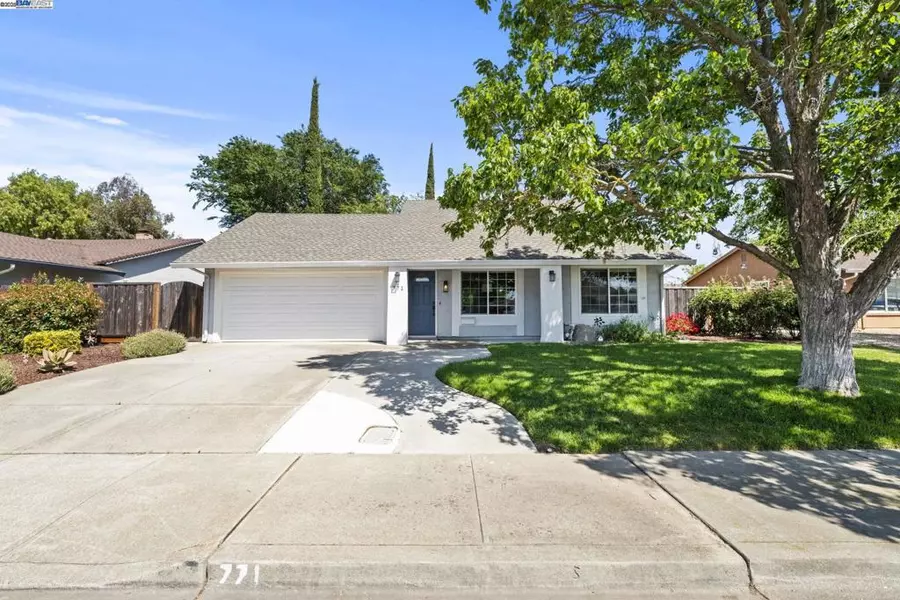 771 Hagemann Dr, Livermore, CA 94551