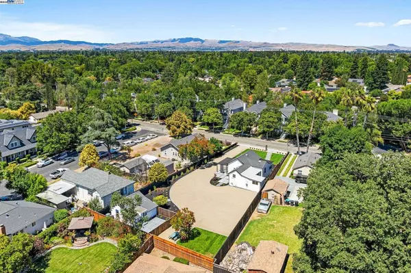 Pleasanton, CA 94566,1038 Division St