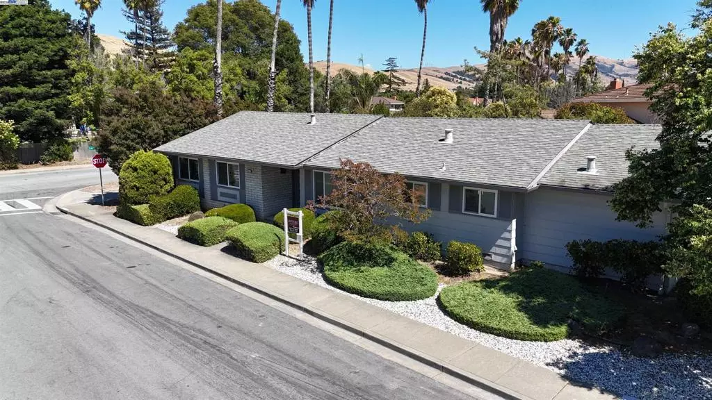 Fremont, CA 94539,40107 Catalina Pl