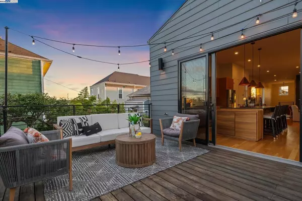 Oakland, CA 94607,730 HENRY STREET