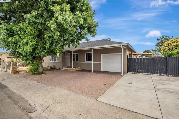 Hayward, CA 94544,32306 Ithaca St