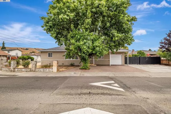 Hayward, CA 94544,32306 Ithaca St