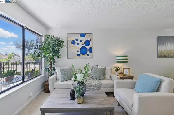 Union City, CA 94587,102 Camino Plz