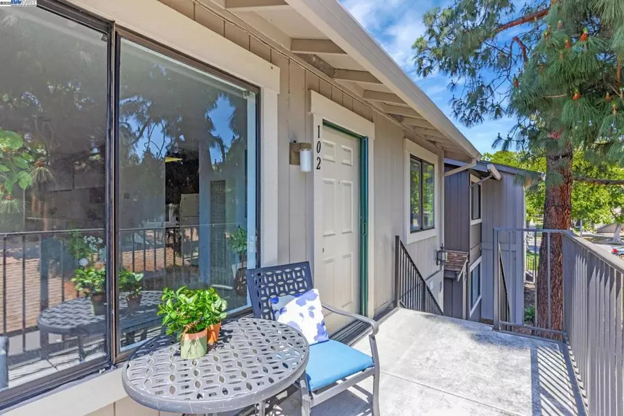 102 Camino Plz, Union City, CA 94587