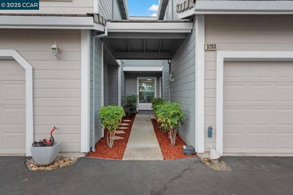 3203 Coyote Cir, Clayton, CA 94517
