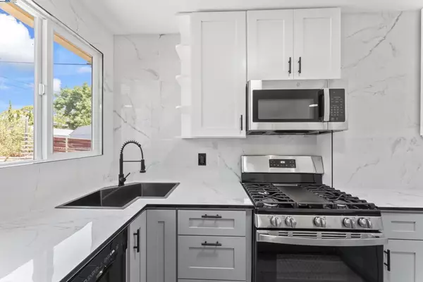 Vallejo, CA 94591,2512 Tennessee St