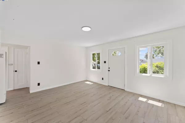 Vallejo, CA 94591,2512 Tennessee St