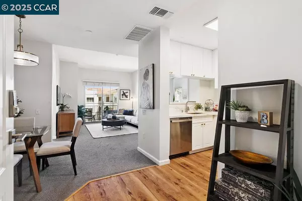 Walnut Creek, CA 94596,1315 Alma Ave #412