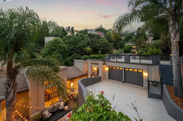 2005 TUNNEL ROAD, Oakland, CA 94611