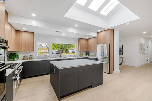 Fremont, CA 94539,41511 Chadbourne Dr