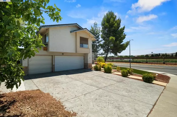 San Jose, CA 95111,4996 Eberly Dr