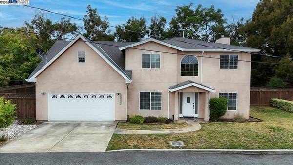 Castro Valley, CA 94546,20295 Meadowlark Dr