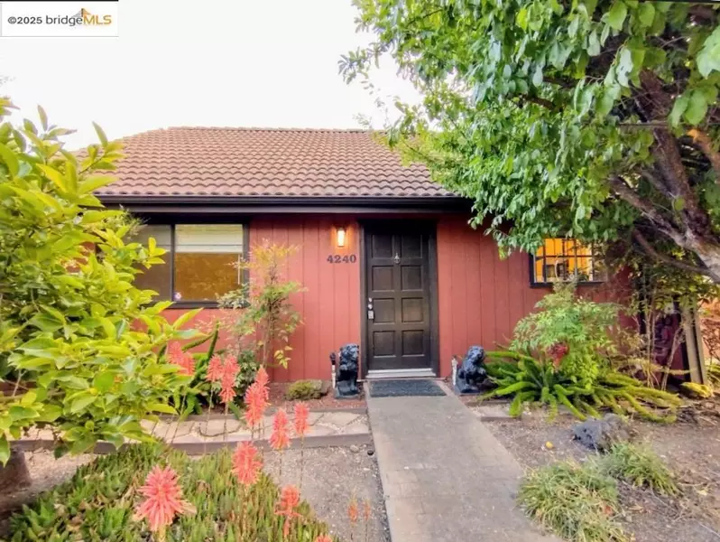4240 Adeline St, Emeryville, CA 94608