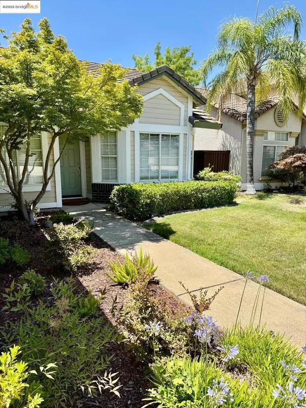 Roseville, CA 95678,453 Brennen Cir