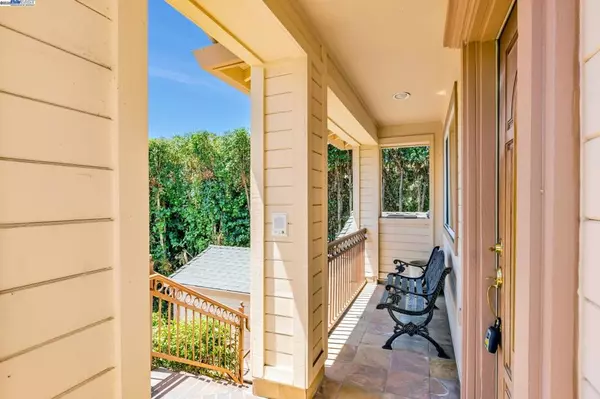 San Leandro, CA 94578-1355,2230 Sol St.