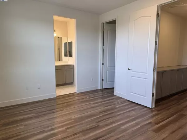 Dublin, CA 94568,3906 Guerneville Way